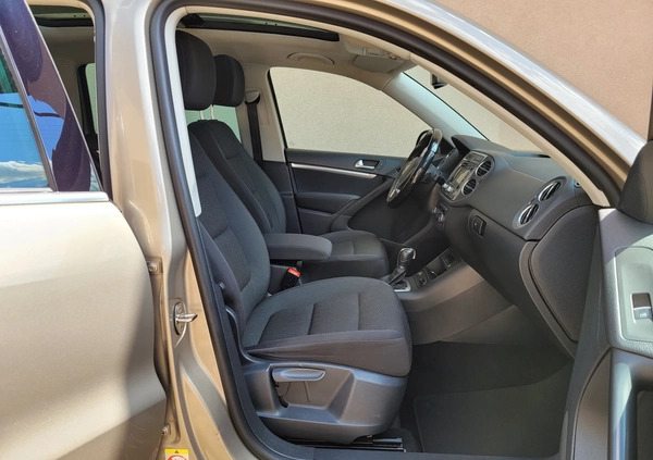 Volkswagen Tiguan cena 59800 przebieg: 140000, rok produkcji 2013 z Drezdenko małe 704